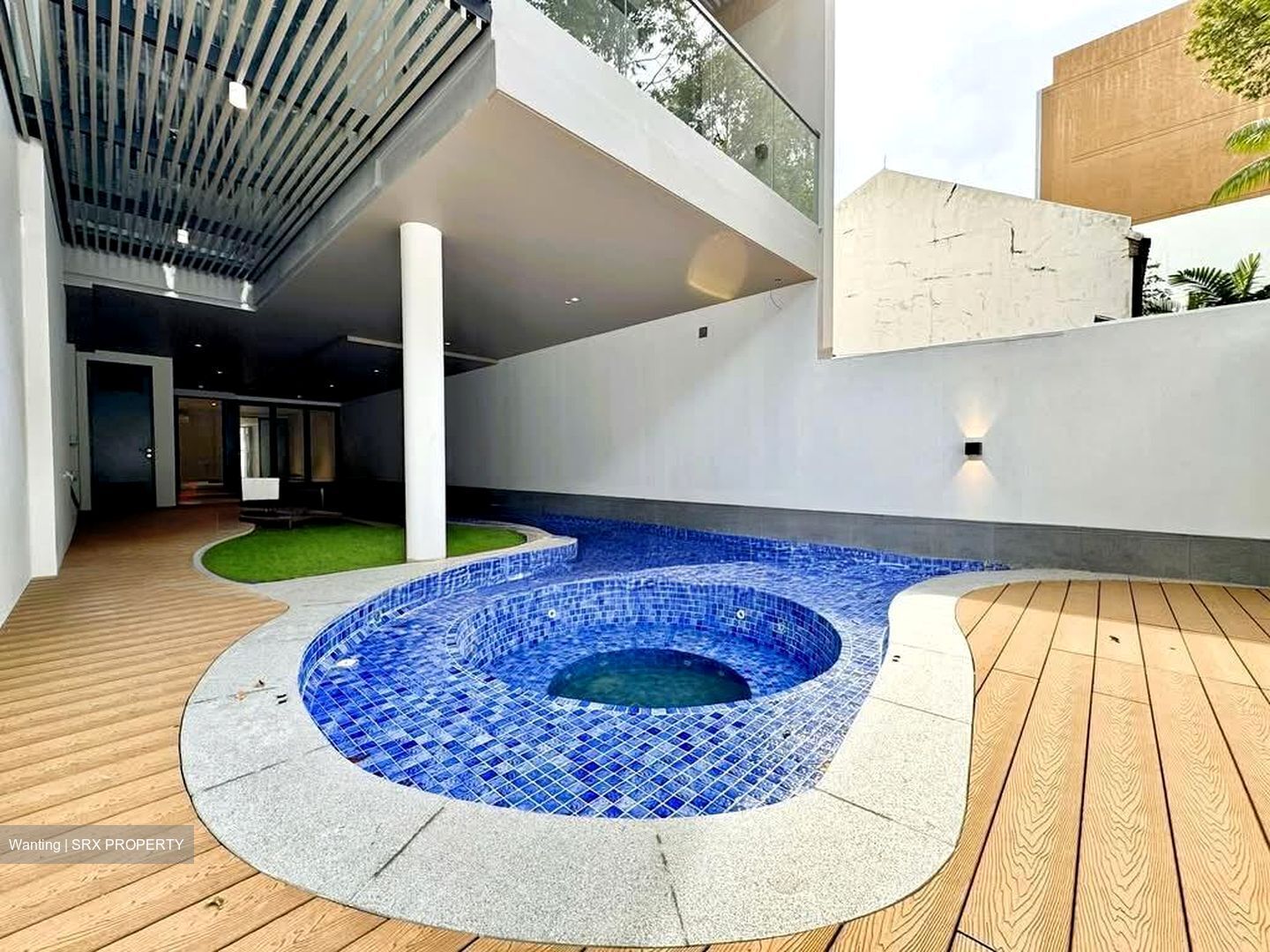 Lorong N Telok Kurau (D15), Terrace #540596601